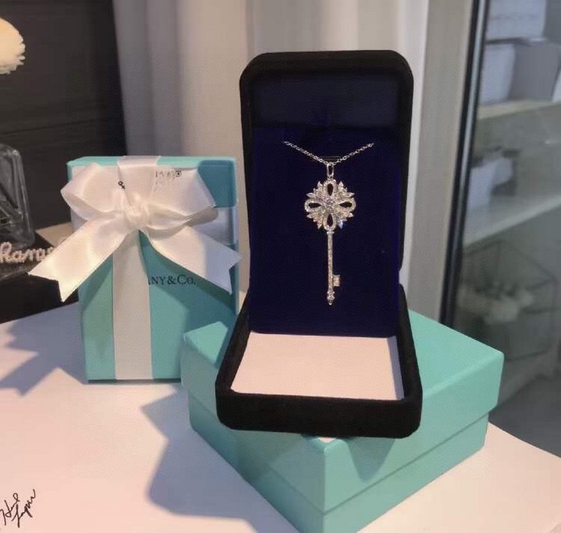 Tiffany Tiffany the most most classic snowflake key Generation level large sweater chain long chain The highest version on the market Highly customized Selected German imported s925 sterling silver material high carbon d