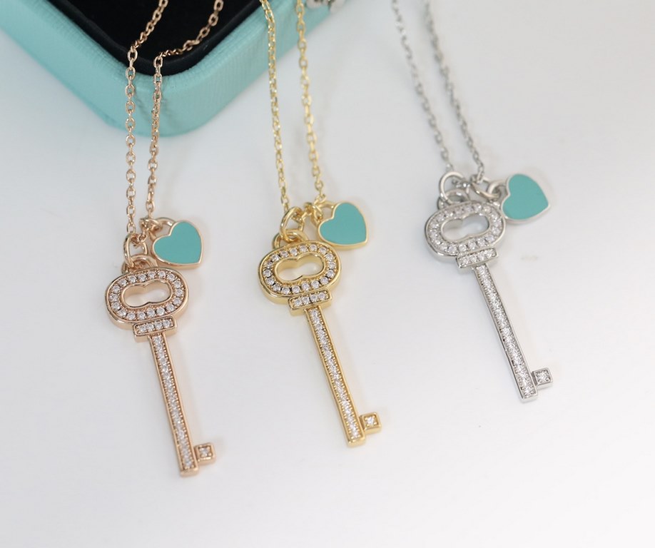 t home new key love heart    necklace with diamonds  Exquisite and delicate, do not need to say more, look at the picture you can see every detail and style!The effect on the body is absolutely beautiful, come to pick