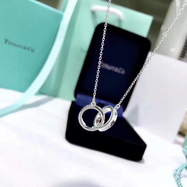 Tiffa Tiffa T Family Double Ring Necklace  1837 Collection Engraved with the year of Tiffany's founding  Perfectly interpreted with smooth curves and contours  Platinum-plated in S925 sterling silver.