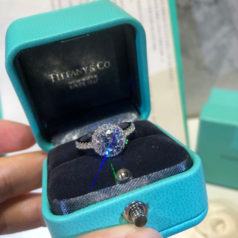 Silver Price Rise Tiffany Large Round Diamond Ring   Superb Sale [Shy] [Shy] [Shy] [Shy] [Shy] [Shy] Size 678            What you see is what you get!  Very translucent diamonds, super high simulation      through the bo