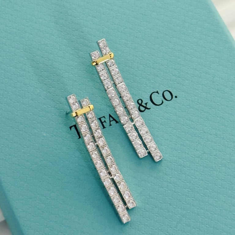 Tiffany   models Tiffany 23C new row of diamonds tassel two-color earrings simple atmosphere versatile does not fade and not allergic to the body S925 sterling silver material plating thick gold fashionable but not fashi