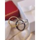 Tinity Triple Ring (56789 US)The three rings are made of yellow gold, white gold and black ceramic, and all the meanings you want to express are infinitely rich and extend infinitely, and the symbolism is so great!Super 