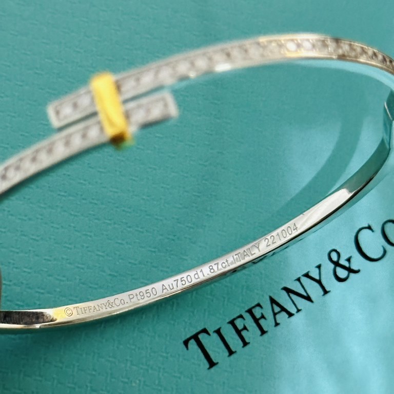 Tiffany   models Tiffany 23C new row of diamonds two-color bracelet simple atmosphere versatile non-fading and non-allergic Throughout the body of the S925 sterling silver material plating thick gold fashionable timeless