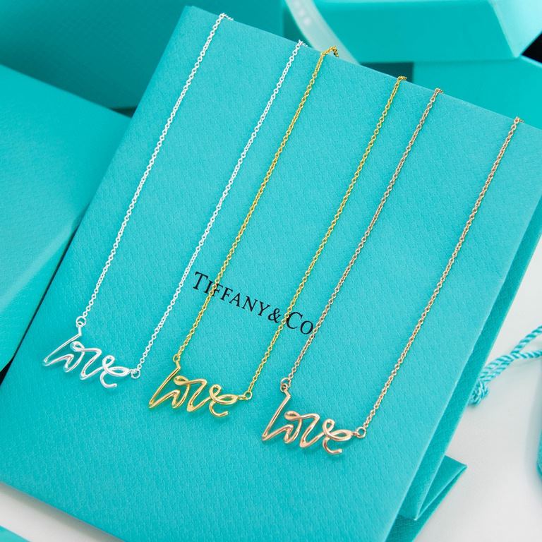 tiffany Tiffany exclusive real   〖--LOVE 〗Letter Polished Collarbone Chain Necklace 925 Sterling Silver   Micro-set Full Diamonds Necklace   Love LOVE Sweet Novelty, Charming  Infuse full of love into it Love Necklace