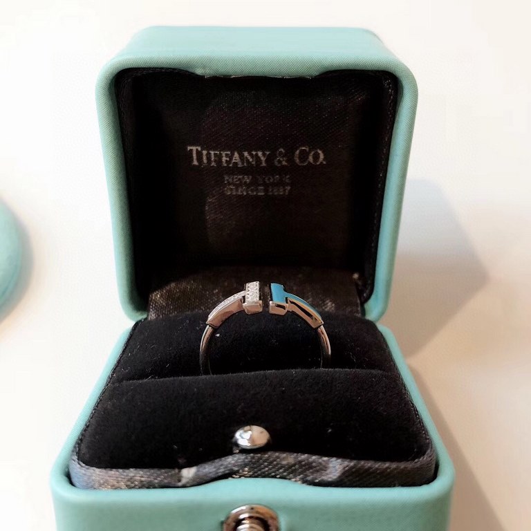 Tiffany Tiffany New listing Blue turquoise spliced diamonds Asymmetric double T open ring Selected German imported s925 sterling silver material Original consistent one to one customized High-end imported customized Open