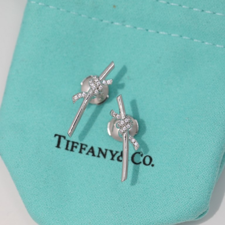 New Tiffany knot earrings short silver pin sub gold with original logo   beauty breathtaking this year's hottest new models   Tiffany earrings   [925] plating 18k gold thick gold plating with flying saucer ear plugs