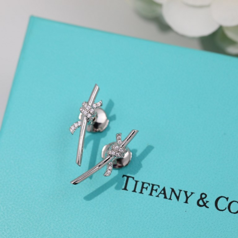 New Tiffany knot earrings short silver pin sub gold with original logo   beauty breathtaking this year's hottest new models   Tiffany earrings   [925] plating 18k gold thick gold plating with flying saucer ear plugs