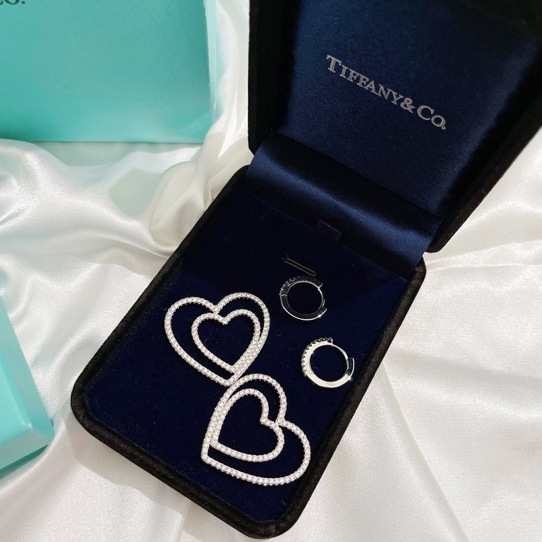 [520 Zone ] AA275  Tiffany Tiffany double heart earrings never out of date the classic models polished process outperforms all kinds of market version will always be not enough to sell the rhythm of the recognition of my