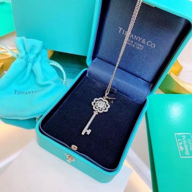 Seiko Version Tiffany Key Necklace New Tiffany Big Brand Quality Necklace l High-end Original 925 Sterling Silver Plated 18K Gold Original 11 Build Tiffany and Co.style Many Pursuit Jewelry Brands . Classic hot models lo