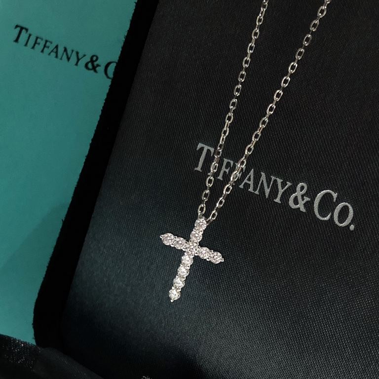 C419   Tiffany Tiffany stacking models small cross necklace  all kinds of 潮人 网红 fashion 百搭 神搭器 Original S925 Sterling Silver Imported high carbon diamonds inlaid with a unique simple design minimalist style   not allergi