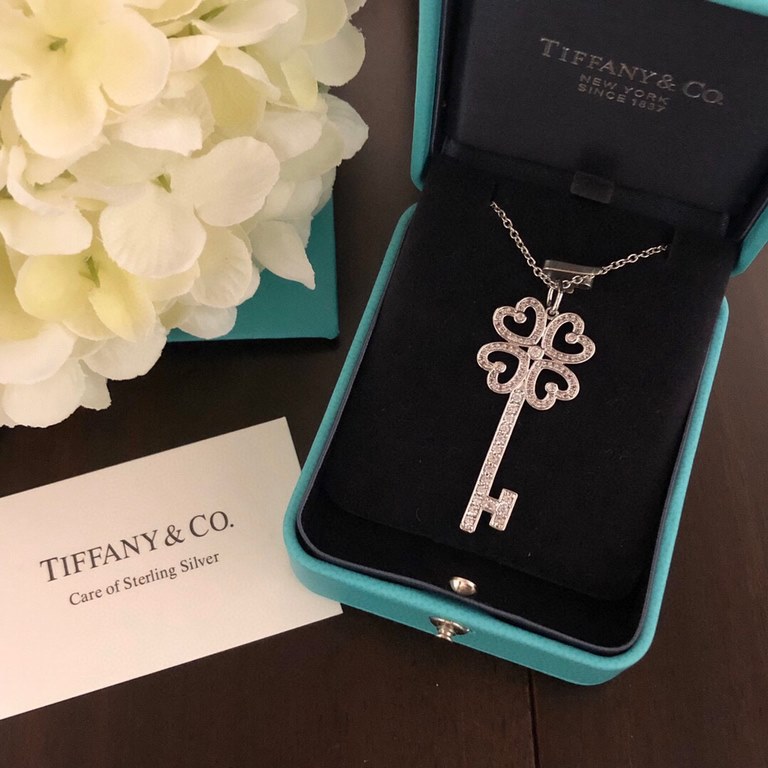 Seiko Edition] Tiffany Collection Necklace   Key-shaped jewelry ideas. As the saying goes, a key opens a lock, and the opening of the lock of the heart especially needs delicate emotions.   Electroplated white gold proce