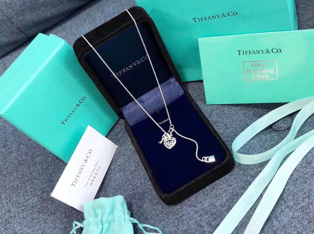 tiffany this year's explosive models   heart lock   necklace   925 Sterling Silver Germany    imported raw materials Old craftsmen handmade   exquisite craftsmanship buy is to earn [red packet] Sterling silver material