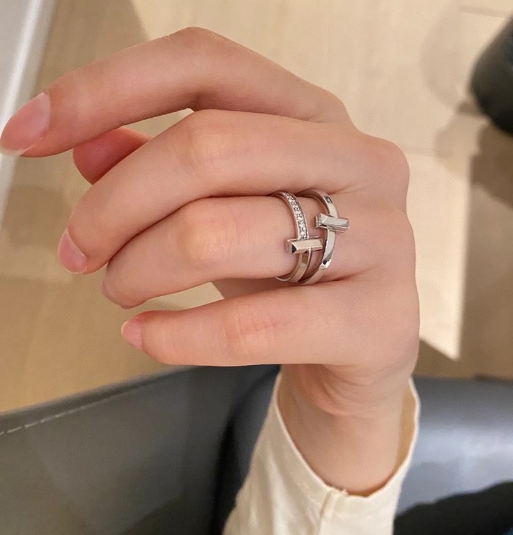 Tiffany tiff T1 Series Newest Single T Polished Ring Exclusive High-end Customization Yang Mi Goddess Same Model The design highlights the exquisite elegance, low-key bloom confidence Very delicate and eye-catching. Orig