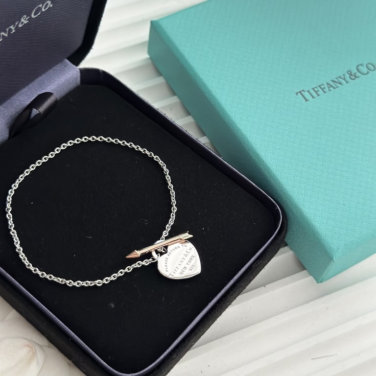 In StockC333  Tiffany Tiffany 3.14 Valentine's Day Limited Edition New Arrow Through the Heart   Heart Sign Bracelet Exclusive one-to-one customization Symbolizes the civilization of classic elements Original ag925 sterl