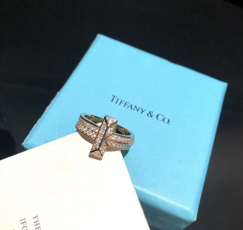 Tiffany tiff T1 Series Newest Ring Exclusive High-end Customization Yang Mi Goddess Same Model The design highlights the exquisite elegance, low-key bloom confidence Very delicate and eye-catching. Original material 925 