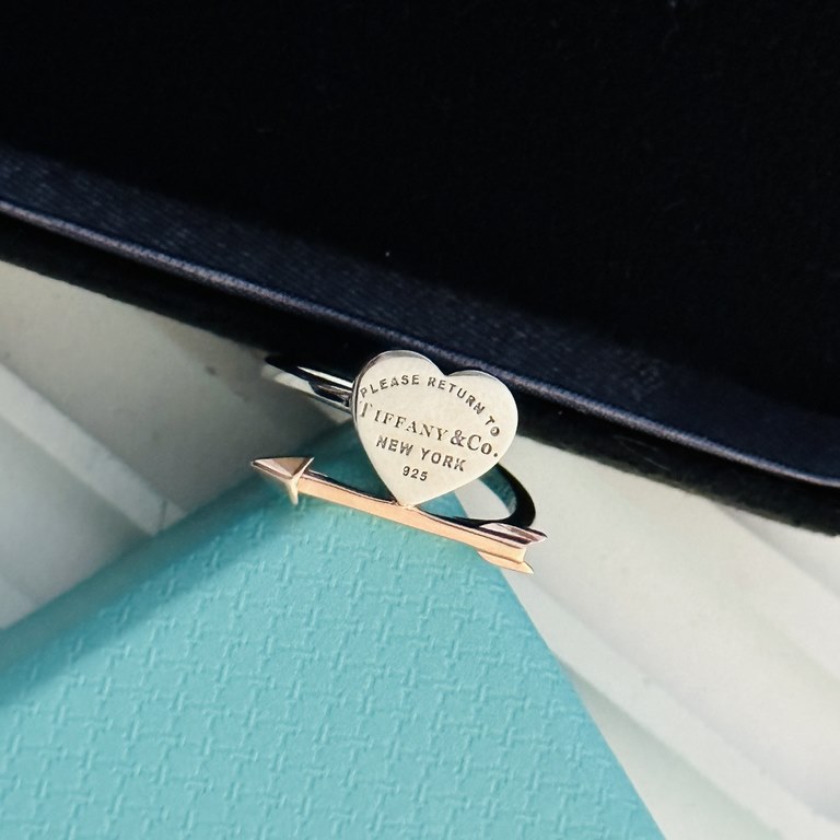 In StockC304  Tiffany Tiffany 3.14 Valentine's Day Limited Edition New Arrow Through the Heart   Heart Signet Ring Exclusive one-to-one customization Symbolizes the civilization of classic elements Original ag925 sterlin