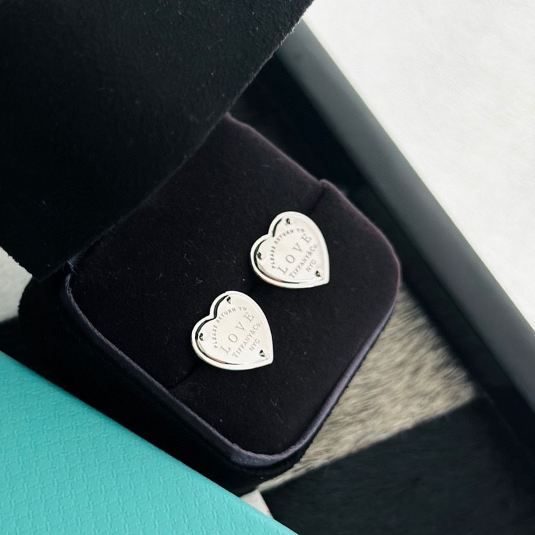 Tiffany Tiffany New Classic Heart love earrings Exclusive one-to-one customization Symbolizes the civilization of classic elements Original ag925 sterling silver Guaranteed highest version on the market Counterfeit earri