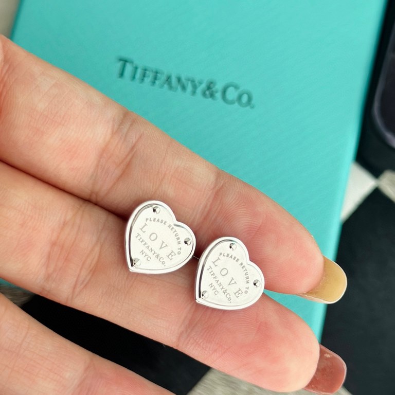 Tiffany Tiffany New Classic Heart love earrings Exclusive one-to-one customization Symbolizes the civilization of classic elements Original ag925 sterling silver Guaranteed highest version on the market Counterfeit earri