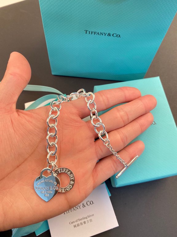 17# 18# 19# three sizes available         Foreign trade hot Tiffany single peach heart  OT buckle thick bracelet length Return to New York heart charm bracelet series inspired by a design in 1969, the classic logo perfec