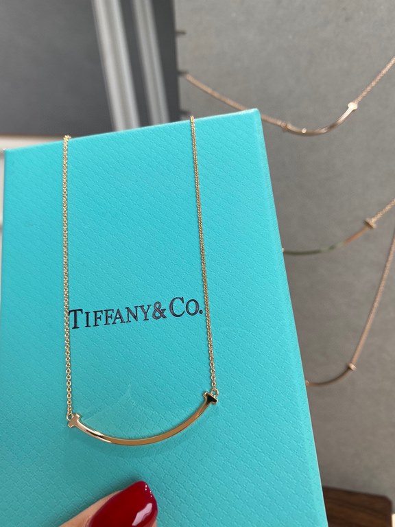 tiff Tiffany's smiley double t small glossy necklace Original craft Original 925 sterling silver crafted Replica watches the highest cost-effective Elegant and sensible Simple and generous This is really a handful of mus