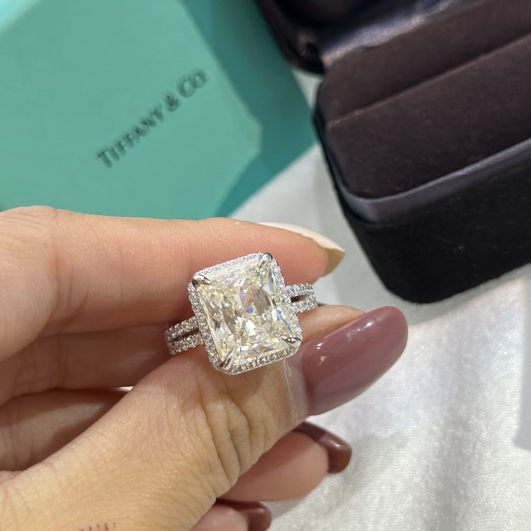 [Simulation Diamond 】Tiffany True four claw five carat square diamond row diamond ring purchase level one to one original single top 925 sterling silver setting using four claw setting structure mounting position lower, 