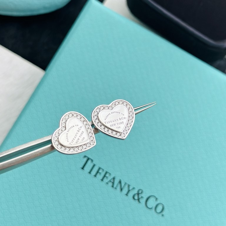 C241 Tiffany Tiffany new heart plate row diamond earrings classic hundred match counter new hundred match single genuine synchronization S925 sterling silver to create the actual shooting exquisite craftsmanship popular 