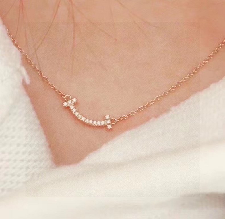 Tiffany Tiffany mini Mini Diamond Smile Necklace Smiley Collection is always classic and versatile Selected German imported s925 sterling silver material plating thick gold Rose gold Platinum Yellow gold Three colors ava