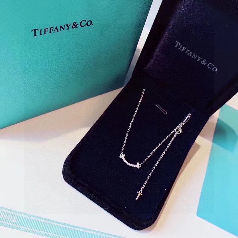 Tiffany Tiffany mini Mini Diamond Smile Necklace Smiley Collection is always classic and versatile Selected German imported s925 sterling silver material plating thick gold Rose gold Platinum Yellow gold Three colors ava