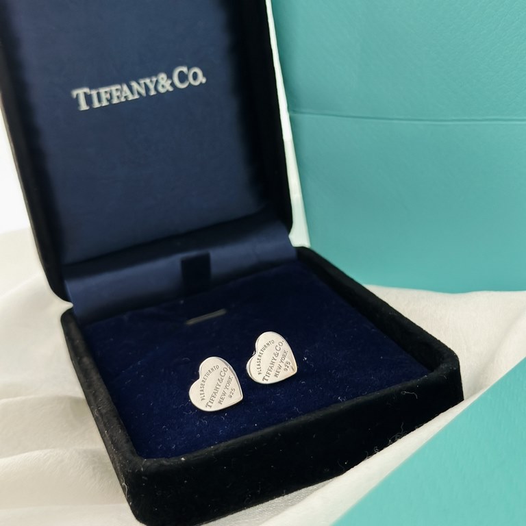 Tiffany Tiffany 22 Years New Classic Heart Stud Earrings Exclusive one-to-one customization Symbolizing the civilization of classic elements Original ag925 sterling silver Guaranteed highest version in the market Counter