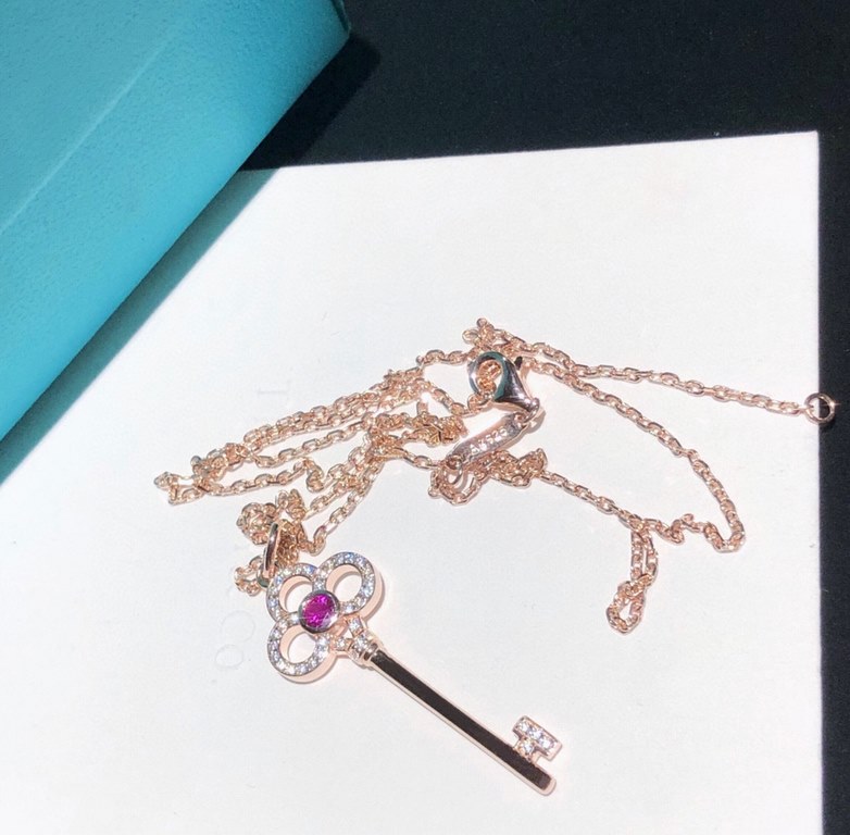 Tiff Tiffany Limited Edition Crown Key Necklace   High-end custom 925 sterling silver to create Continuing Tiffany jewelry masters have always been the ultimate craftsmanship, this 520 global limited edition is set with 