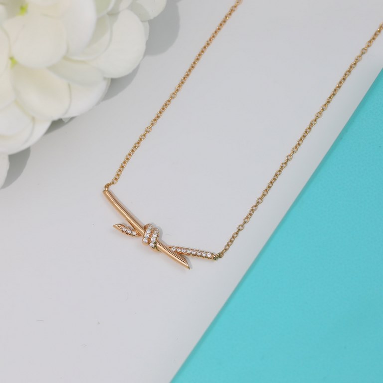 The new Tiffany knot necklace with diamonds all S925 sterling silver with the original logo   the beauty of the breathtaking this summer the hottest new models chain length 45cm adjustable Tiffany necklaces   [925] plati