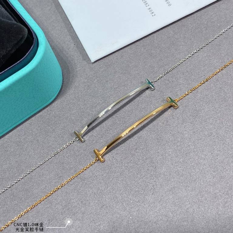 V gold material Tiff    counter Latest Double T  Smile  Tiffany light gold smiley bracelet  11 heavy industry tiffany to smiley face the strongest inspiration for the design of the smile is one of the most beautiful self