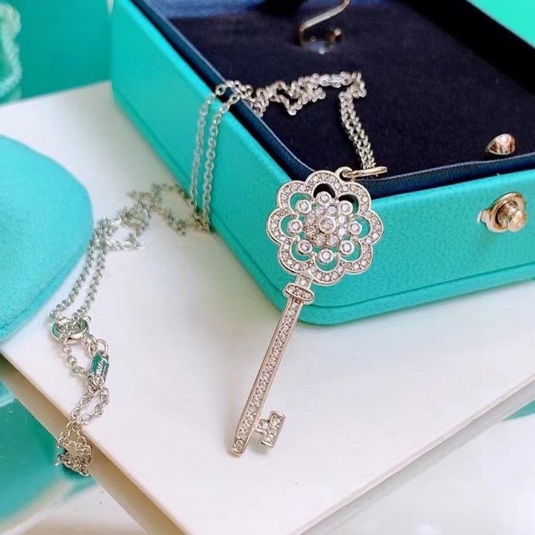 Seiko Version Tiffany Key Necklace New Tiffany Big Brand Quality Necklace l High-end Original 925 Sterling Silver Plated 18K Gold Original 11 Build Tiffany and Co.style Many Pursuit Jewelry Brands . Classic hot models lo