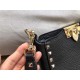 Gold studded gram color 19ss spring and summer new mini small crossbody bag, cowhide litchi grain, inside frosted leather, super cute~Detachable shoulder strapSize 19x19x6cm