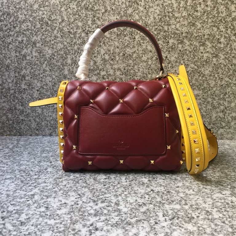 Exclusive new products Can be described as genuine goods   2018 spring and summer series Purchase genuine HKD 22500 11 reproduction Every detail is dripping with Classic style plus wonderful details, interwoven into a ro