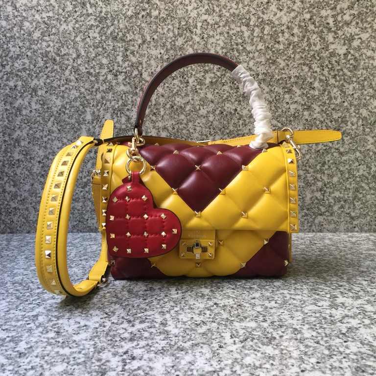 Exclusive new products Can be described as genuine goods   2018 spring and summer series Purchase genuine HKD 22500 11 reproduction Every detail is dripping with Classic style plus wonderful details, interwoven into a ro