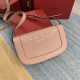 Patent leather white steel buckle cowhide  organza bagValentino Garavani MAXI 2020 model   metal LOGO calf leather crossbody bag with extendable shoulder strap   vacuum-plated metal fittings zipper button closure   cente