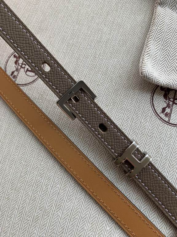 Hermès new Hermès POP-H series milk tea gray reverse gold brown belt and enamel buckle perfect combination can be used as a belt waist seal combination thin belt 1.5cm small, showy than the previous big H good-looking no