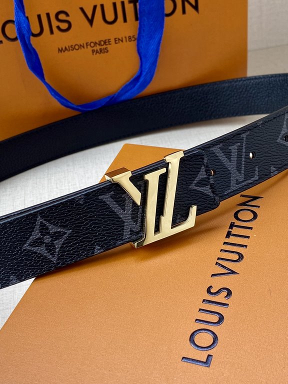 This 3.0 wide double sided LV Initiales belt in smooth cowhide leather and iconic Monogram canvas is finished with a polished LV Initiales buckle for versatile styling options that will complement your Louis Vuitton leat