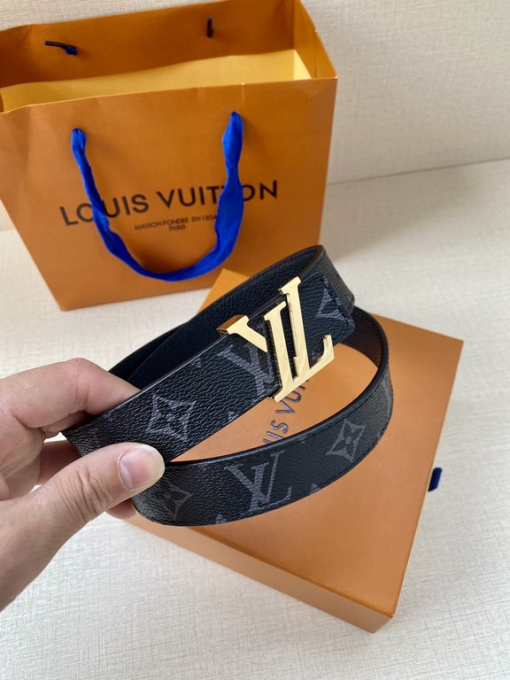 This 3.0 wide double sided LV Initiales belt in smooth cowhide leather and iconic Monogram canvas is finished with a polished LV Initiales buckle for versatile styling options that will complement your Louis Vuitton leat