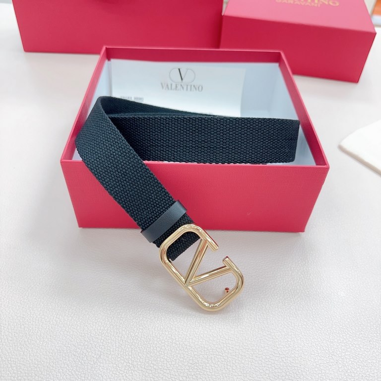 3.0cm Valentino new. Length 75.80.85.90.95.100. European size, original customized beautiful brass buckle [celebrate] [celebrate] [celebrate] [celebrate