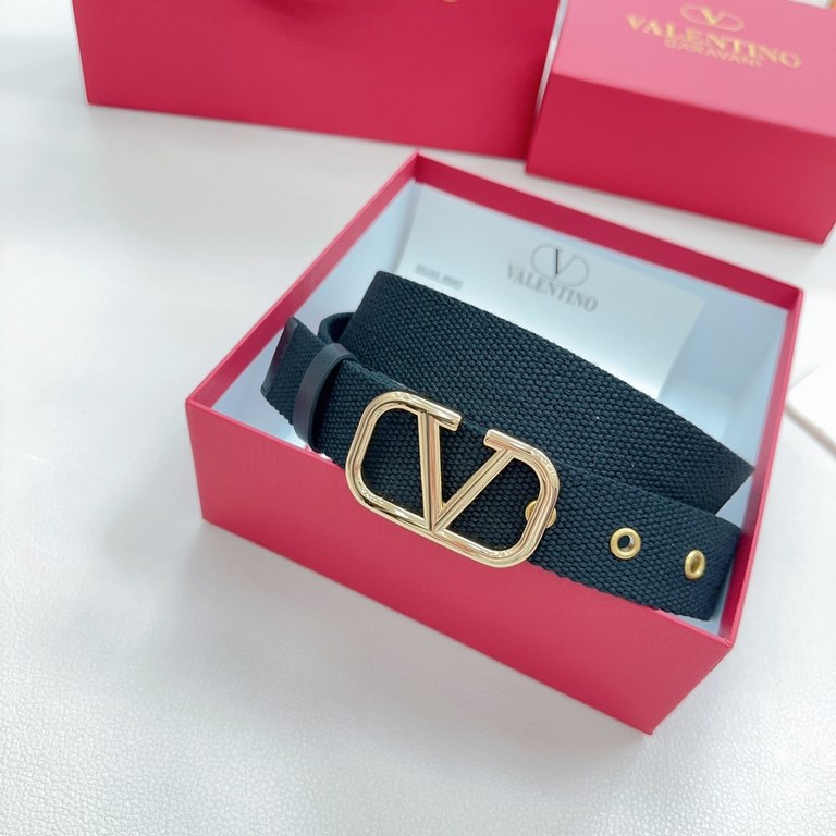 3.0cm Valentino new. Length 75.80.85.90.95.100. European size, original customized beautiful brass buckle [celebrate] [celebrate] [celebrate] [celebrate