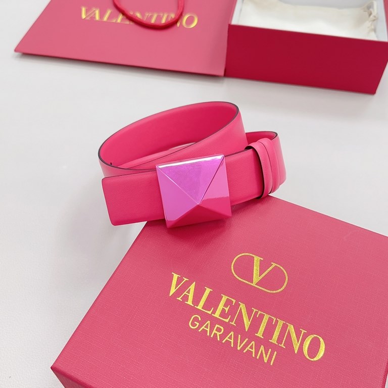 4.0cm Valentino new. Double-sided head layer calf leather. Length 75.80.85.90.95.100.105.110 European yards, the original customized exquisite copper buckle [celebrate] [celebrate] [celebrate] [celebrate