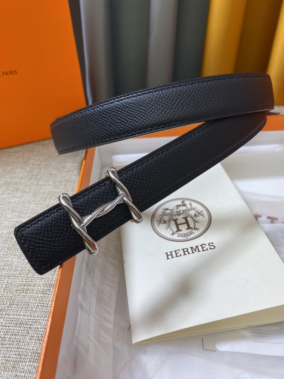 ~ Hermes new synchronized update, the original single generation purchase level, 24mm Belt body both sides of the imported original first-layer cowhide, pure steel new original buckle, the belt can be used on both sides 