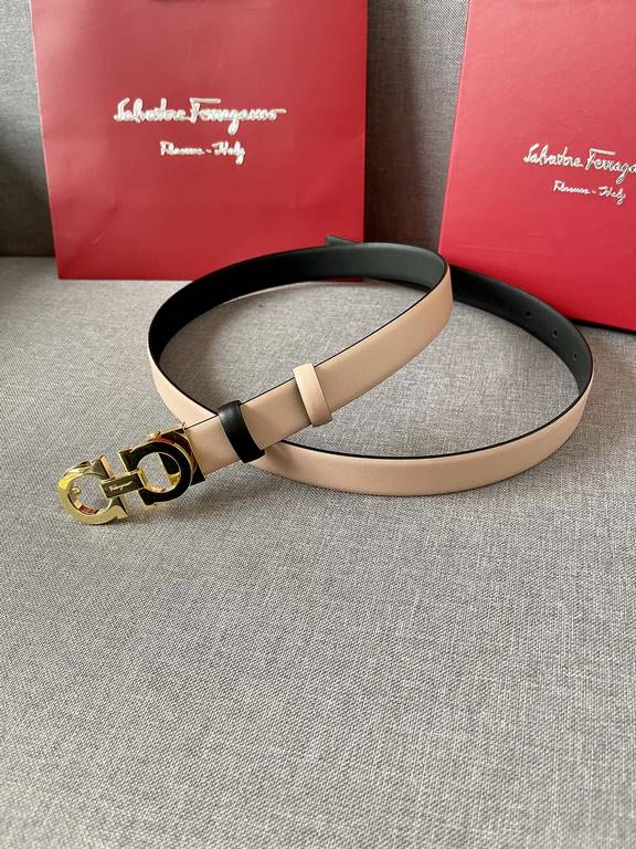 With a full set of packing gift box  Ferragamo women's double-sided imported calfskin head belt with 8 word boutique buckle, 2.5cm support NFC