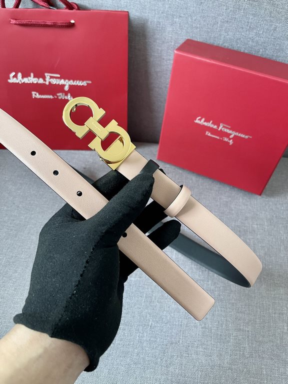 With a full set of packing gift box  Ferragamo women's double-sided imported calfskin head belt with 8 word boutique buckle, 2.5cm support NFC