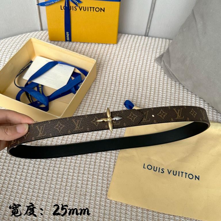 Lv pyrmide Truck L OEiI reversible belt 】 Donkey ladies   belt width 2.5cm Classic color coffee flower   calf leather plain bottom with new flower interlocking buckle can be worn on both sides of the fashionable and gene