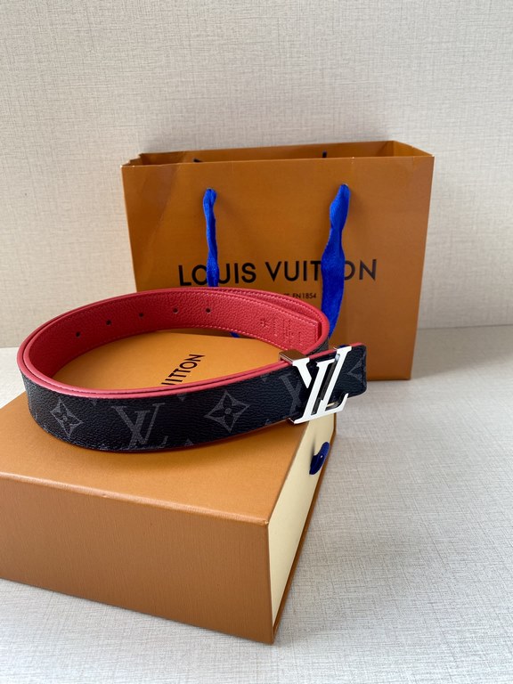 This 3.0 wide double sided LV Initiales belt in smooth cowhide leather and iconic Monogram canvas is finished with a polished LV Initiales buckle for versatile styling options that will complement your Louis Vuitton leat