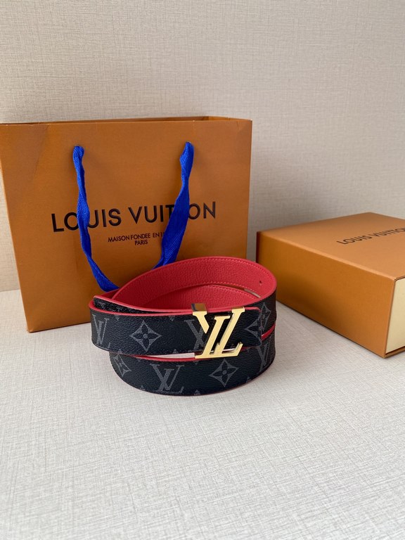 This 3.0 wide double sided LV Initiales belt in smooth cowhide leather and iconic Monogram canvas is finished with a polished LV Initiales buckle for versatile styling options that will complement your Louis Vuitton leat