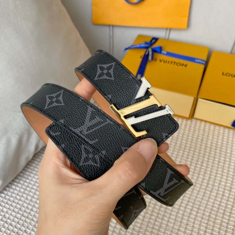 Comes with a full set of gift boxWidth 30mm LOUIS VUITTON OVERSEAS ORIGINAL GENUINE Made in Spain - Classic design Mon organ canvas leather belt Imported calfskin cream brushed bottom lining Shiny palladium-plated buckle